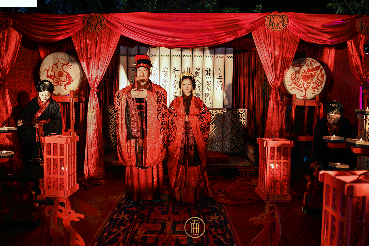情人节情侣结婚洞房中式结婚红色喜庆插画图片-千库网