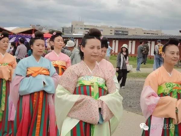 日本复员奈良式齐胸襦裙,奈良时代是公元710年至794年,正好相当于中国