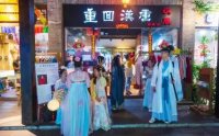 我国成都“最受欢迎”的古街:随处可见汉服美女,深得游客青睐!