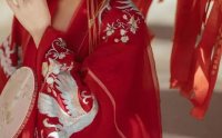 朋友,一起来看美丽的汉服吗