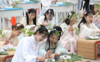 穿汉服免费入园系列-多地景点开展穿汉服免费入园活动