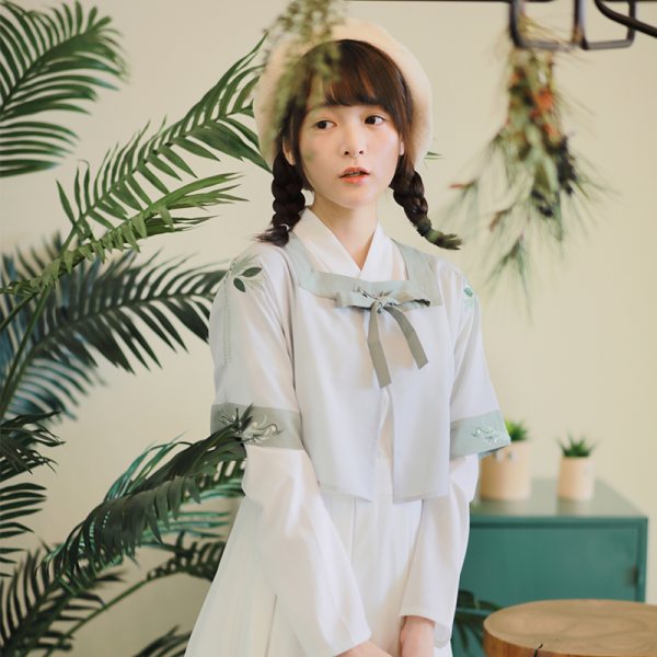 【采蘩】徐娇织羽集日常汉元素服春夏新款女装刺绣方领对襟外套