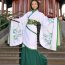 唐代张守节《史记正义》记载“黄帝造屋宇，制衣服”。王逸《机赋说》认为，上古人们拿兽皮当衣服，伏羲、炎帝以来，已经出现了真正的衣裳，到黄帝时期，则出现了衮冕等较为完备的服饰制度。