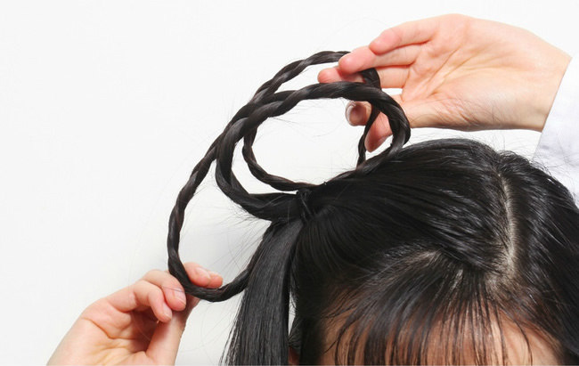 15.2个辫子不在同一面最好。