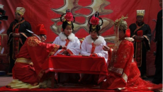 郑州海潮传媒举办汉服婚礼 推行传统文化