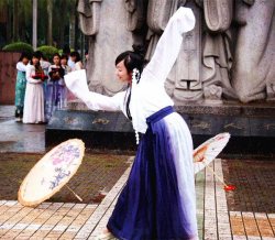 记2015年华南师范大学华韵汉服社第四届成人礼活动