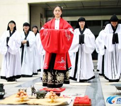 江苏工程学院学生举办汉服迎立夏仪式
