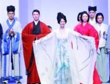 汉服热为何被视为服装秀?汉服在时尚的潮流中何去何从