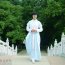 家住安庆市菱湖南路16岁的高二学生叶小雪也是一名忠实的汉服迷，接触汉服四五年，对汉服的历史演变、服制礼仪，她都如数家珍。