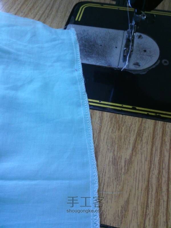 记得锁边………色差简直大得不要不要的>_