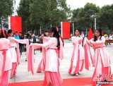 盐城|大学生身着汉服举行传统成人礼
