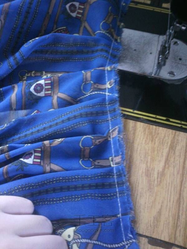 然后开始打褶…计算好打褶后的宽度