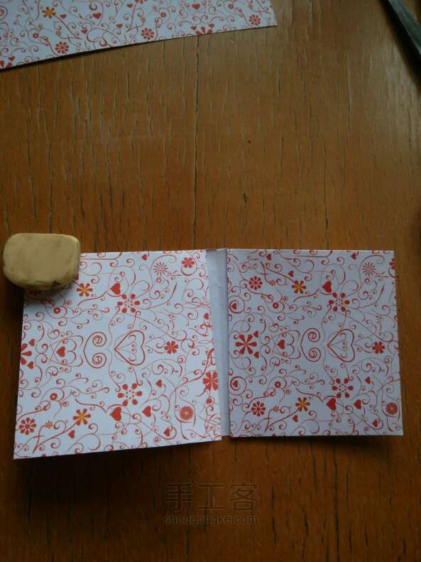 然后把线外面的部分剪掉，把纸打开