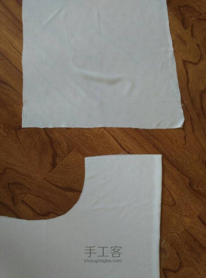 接袖，来去缝。不会的，我有一个教程讲了来去缝，可以去看看