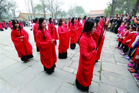 盛大的“春季祭孔”仪式