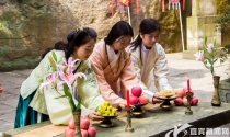 宜宾汉服爱好者举办花朝节祭花神