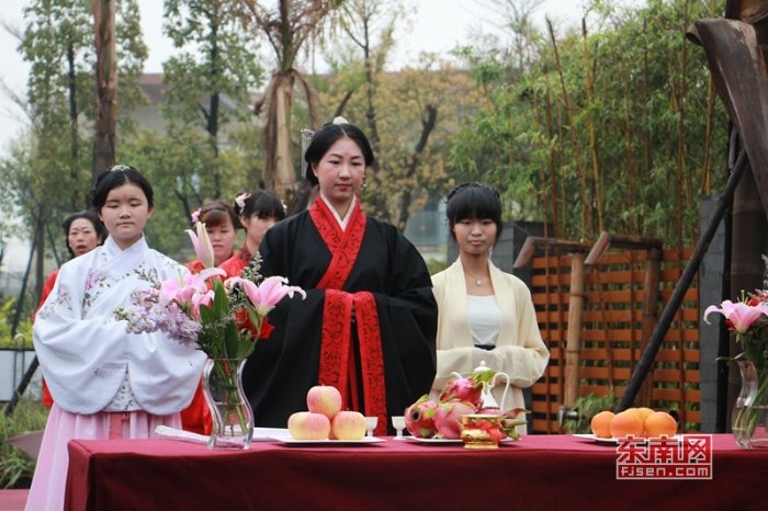 花朝节汉服爱好者齐聚佰翔·圆山花泉祭拜花神-图片1