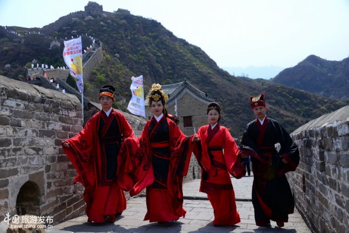 金山岭长城见证新人甜蜜 汉服婚礼style让人震惊-图片11