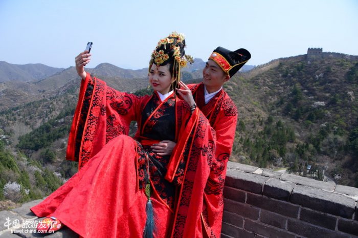 金山岭长城见证新人甜蜜 汉服婚礼style让人震惊-图片13