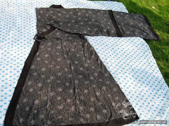 汉服的保养:汉服的折叠及洗涤方法-图片4