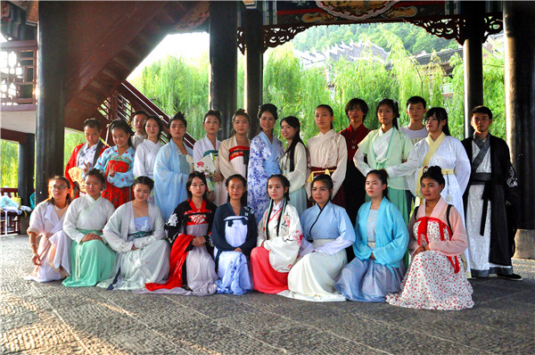 “汉服与七夕结缘两非遗携手”和镇远古城有个约定-图片4