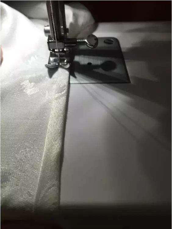 10、做3对（6根）系带，外衽2对，内衽1对，我才做了2对就迫不及待拍照了