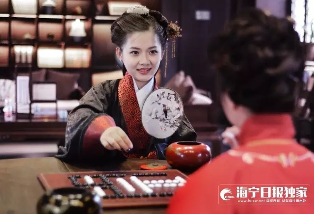 不管外面如何云卷云舒，我只要在这里安静的下棋。