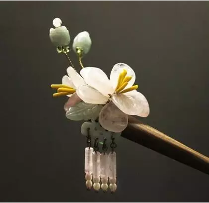 或者用花片加颗珠子