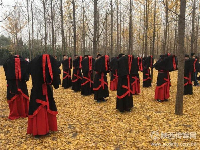 170名师生在汉阳陵博物馆穿汉服、学汉礼感受传统汉文化-图片7