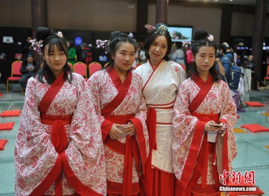 四川乐山36名孩子着汉服行古式成人礼-图片2