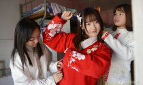 同寝室4姑娘是汉服控 喜欢当“古人”
