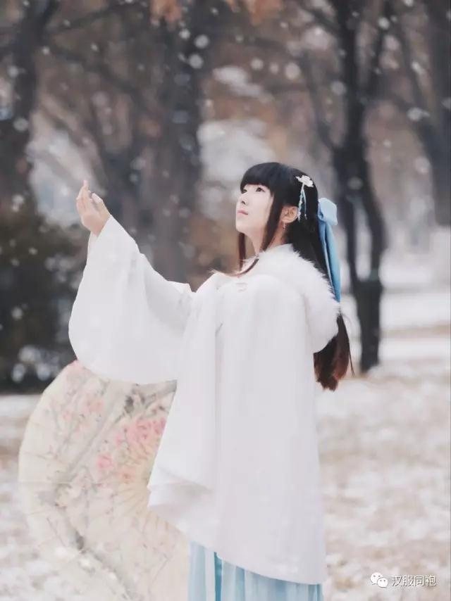 【汉服美图】若似月轮终皎洁,不辞冰雪为卿热。-图片4