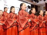 山东师大附小开学礼，小学生着汉服诵读“论语”