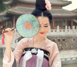 汉服为什么是右衽？