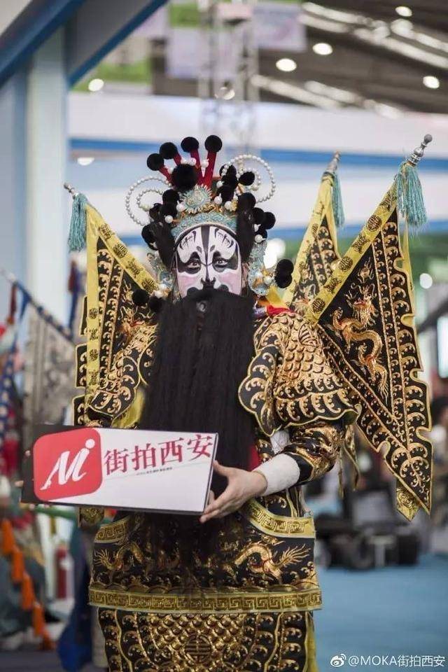 丝博会上捕捉一波汉服小姐姐 汉服京剧哪个更美？-图片4