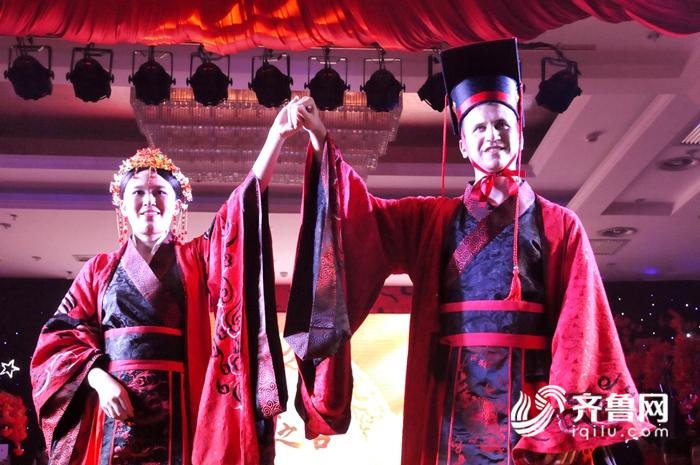 留学生带回洋女婿 穿汉服举办汉唐婚礼-图片4
