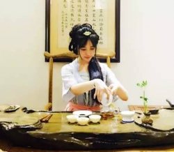 穿汉服上街是怎样一段奇妙经历呢？
