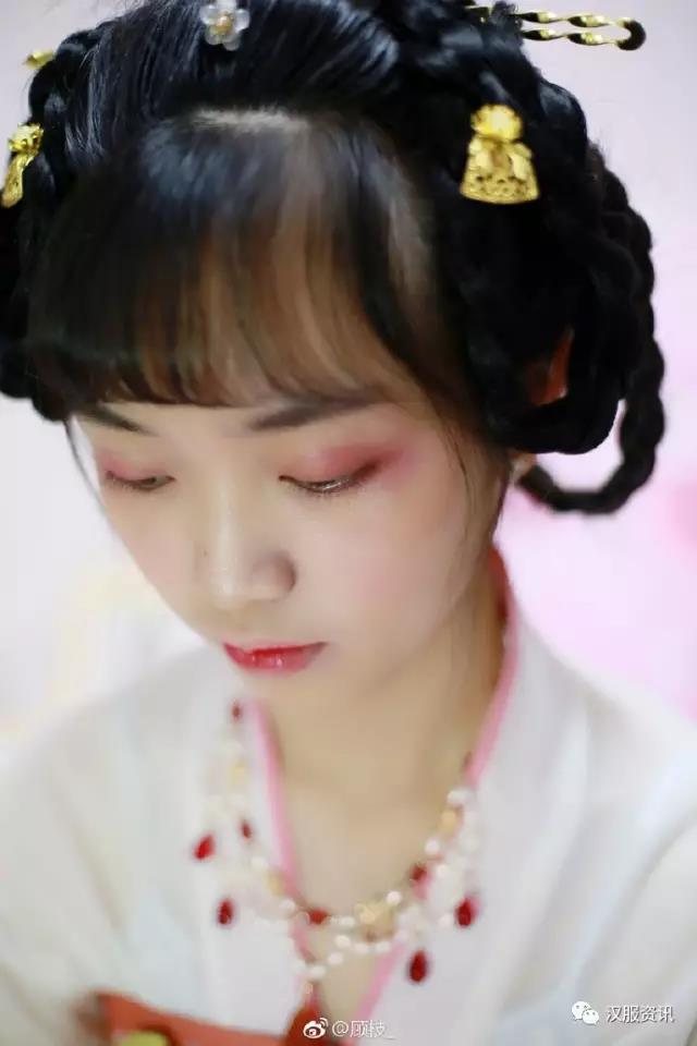【发型教程】唐风汉服发型之仿刘晓庆版武则天早期发型-图片3
