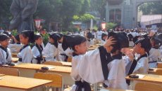 “穿汉服、行汉礼”，江门市小学生 “开笔礼”在白沙祠举行