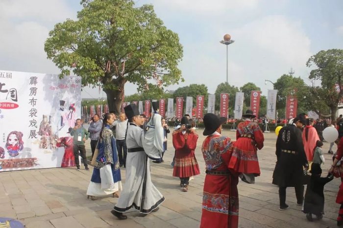 霹雳布袋戏，台湾来的两位大师