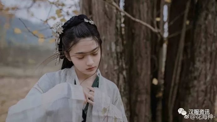 【汉服美图】银杏落满地,相望远方不曾见-图片6