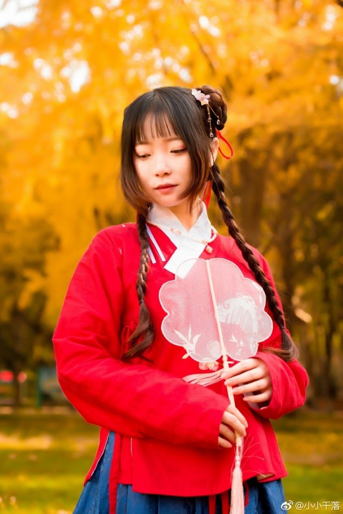 幸福不是得到你想要的一切,而是享受你所拥有的一切。