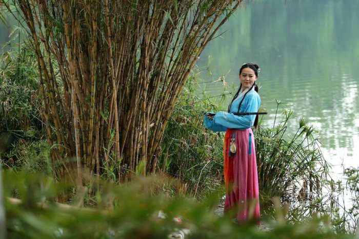 但是又给了我资金上的帮助，我觉得这就是父母的爱吧！希望我有一个稳定的工作，又希望我能做自己喜欢的事业。”