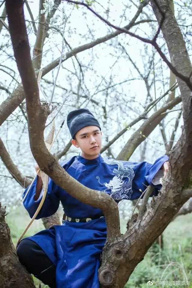 【汉服男装】曾梦想仗剑走天涯，看一看这世界的繁华-图片3