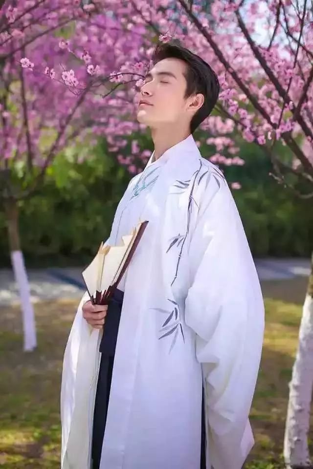 【汉服男装】曾梦想仗剑走天涯，看一看这世界的繁华-图片5