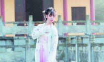 姑娘爱汉服 亲织复兴梦