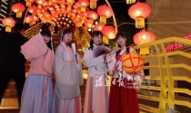 漳州市区“彩虹飘带”上 00后“小仙女”穿汉服闹花灯