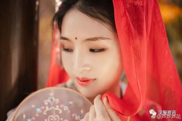 【汉服美图】《绮罗香》-图片3