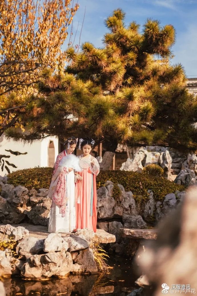 【汉服美图】《绮罗香》-图片9