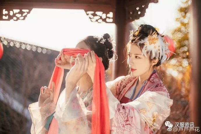 【汉服美图】《绮罗香》-图片8